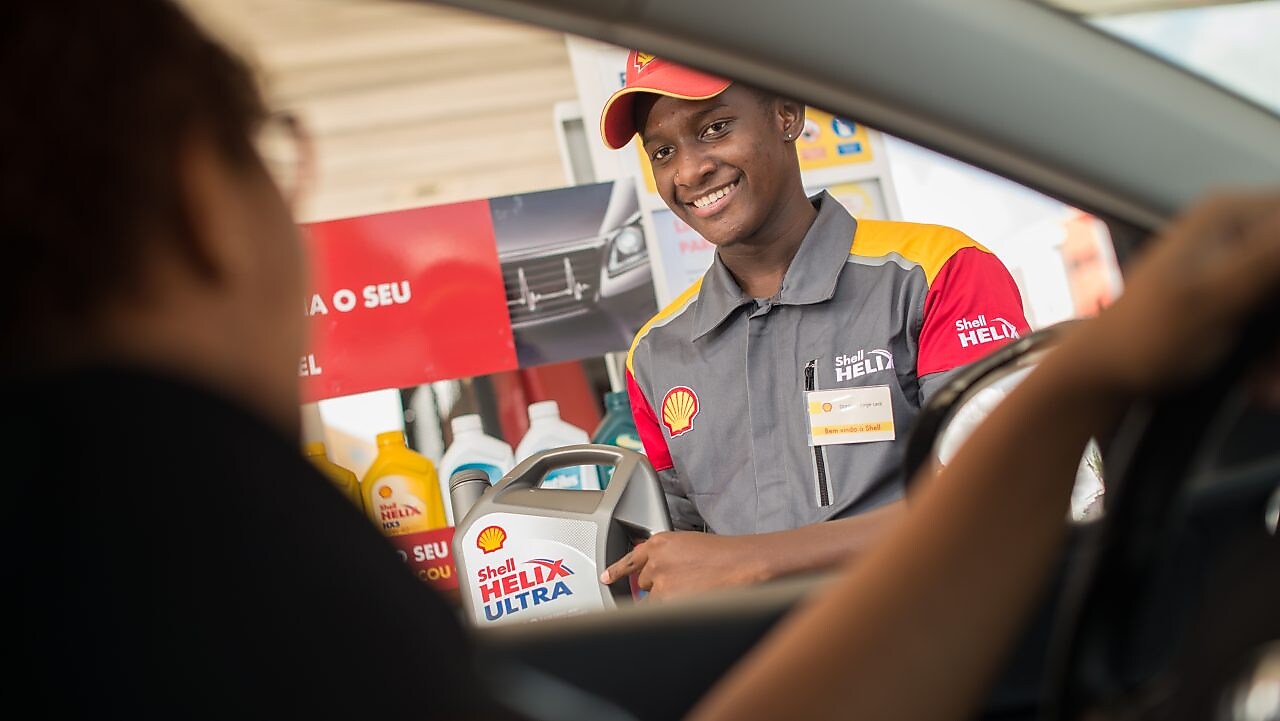 Shell assistant opening bonet