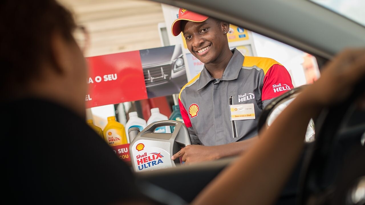 Shell assistant opening bonet